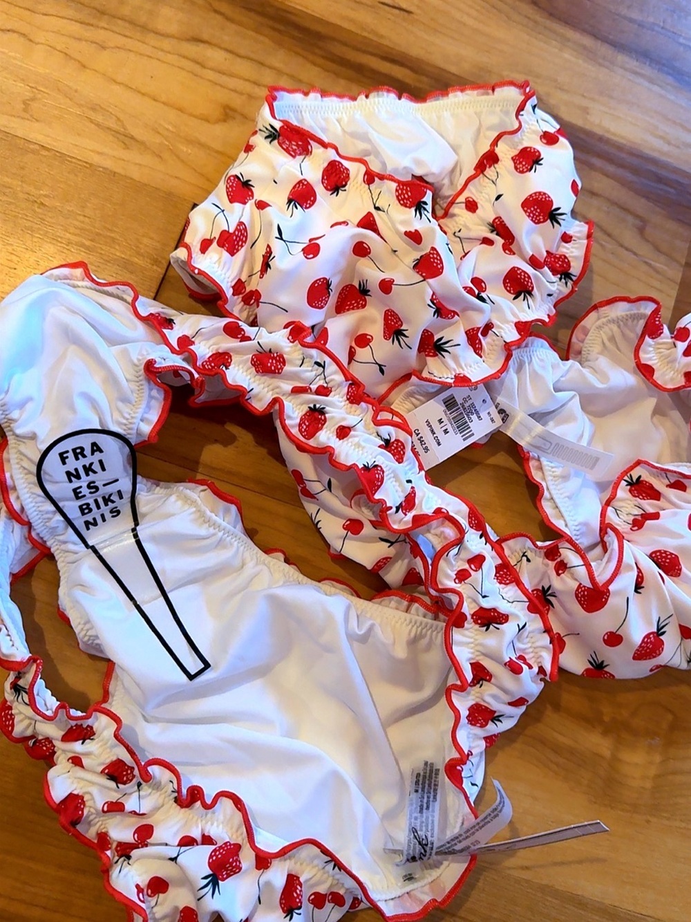 NWT PINK x Frankies Bikinis Hudson & Reign Bikini Set Strawberry Cherry Size M - Picture 7 of 9